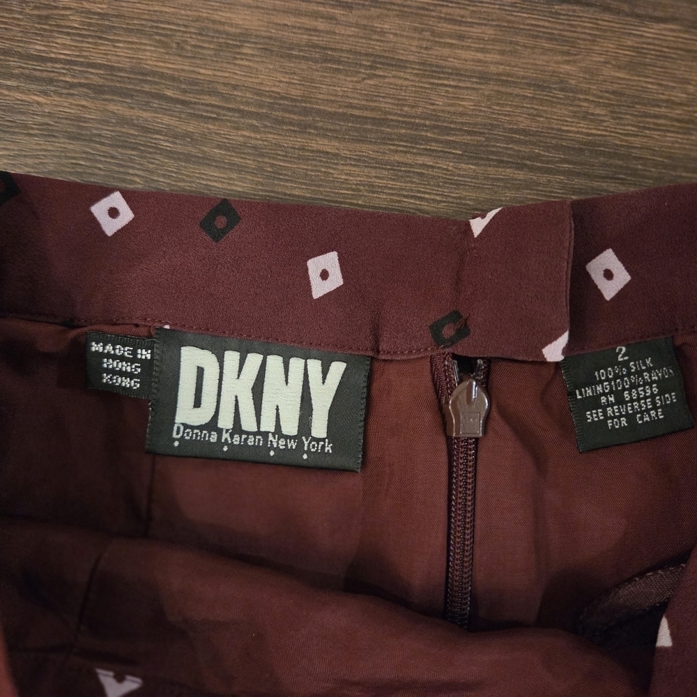 Vintage 1980's DKNY Burgundy Silk Printed Skirt - Picture 4 of 4